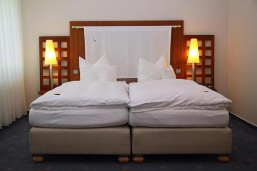 Hotel Blauer Fasan Wiesmoor Szoba fotó